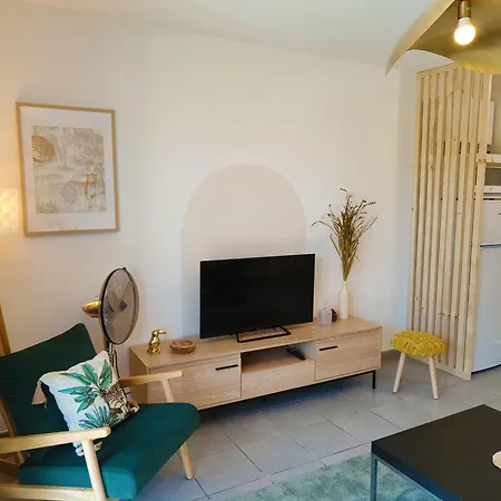 Rum i privatbostad Privee Dans Partage Avec Balcon Calme & Degage *