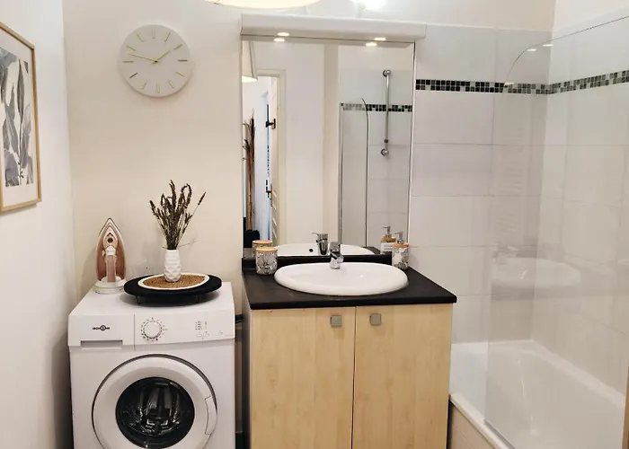 Privée Dans Partagé Avec Balcon Calme&dégagé Alloggio in famiglia *