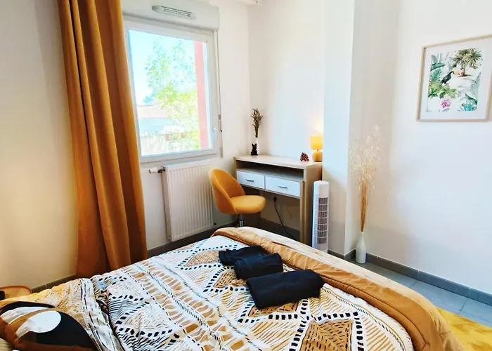 Privee Dans Partage Avec Balcon Calme & Degage Rum i privatbostad *