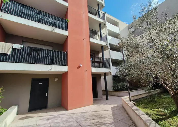 Privée Dans Partagé Avec Balcon Calme&dégagé Séjour chez l'habitant *